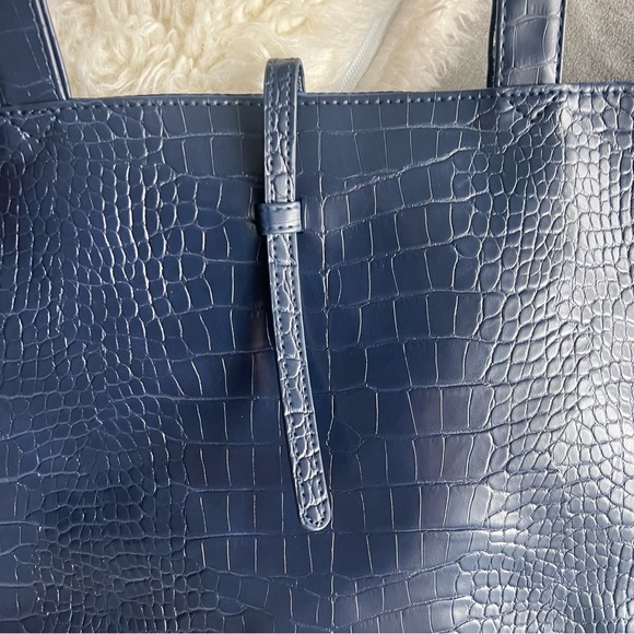 Saks fifth avenue tote bag navy blue - Picture 7 of 8